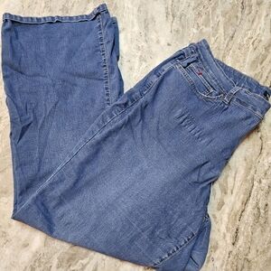 YMI Jeans HyperDenim Blue Straight Leg Jeans Women’s Size 18/20 Plus 32x39